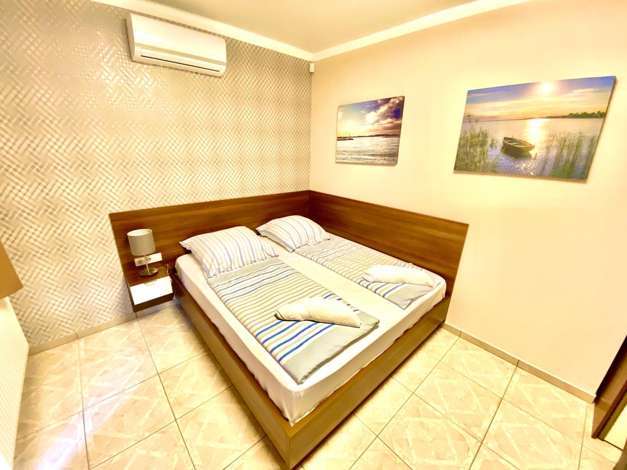 Unio Vendeghaz 1 Apartment Siofok Exterior photo